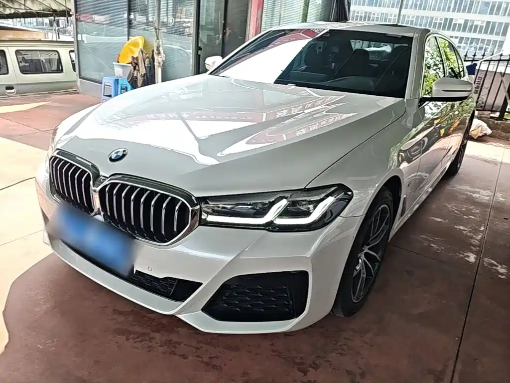 BMW 5 Series — фото 2