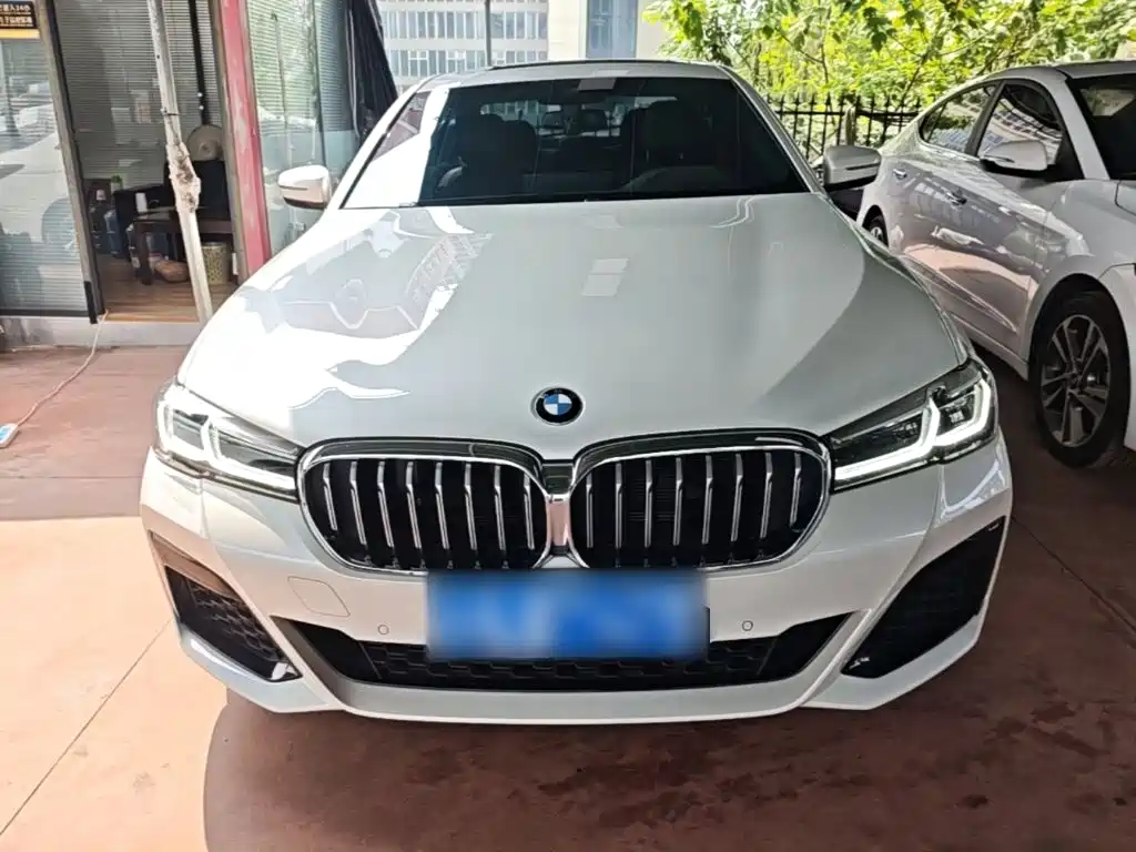 BMW 5 Series — фото 3