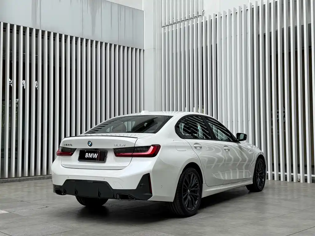 BMW 3 Series — фото 14