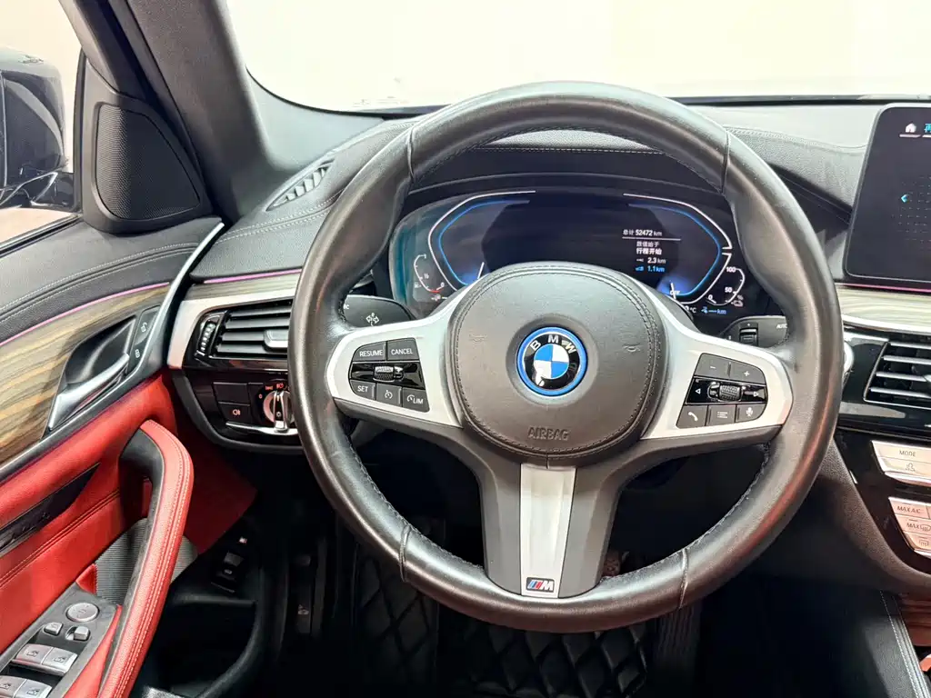 BMW 5 Series New Energy — фото 10