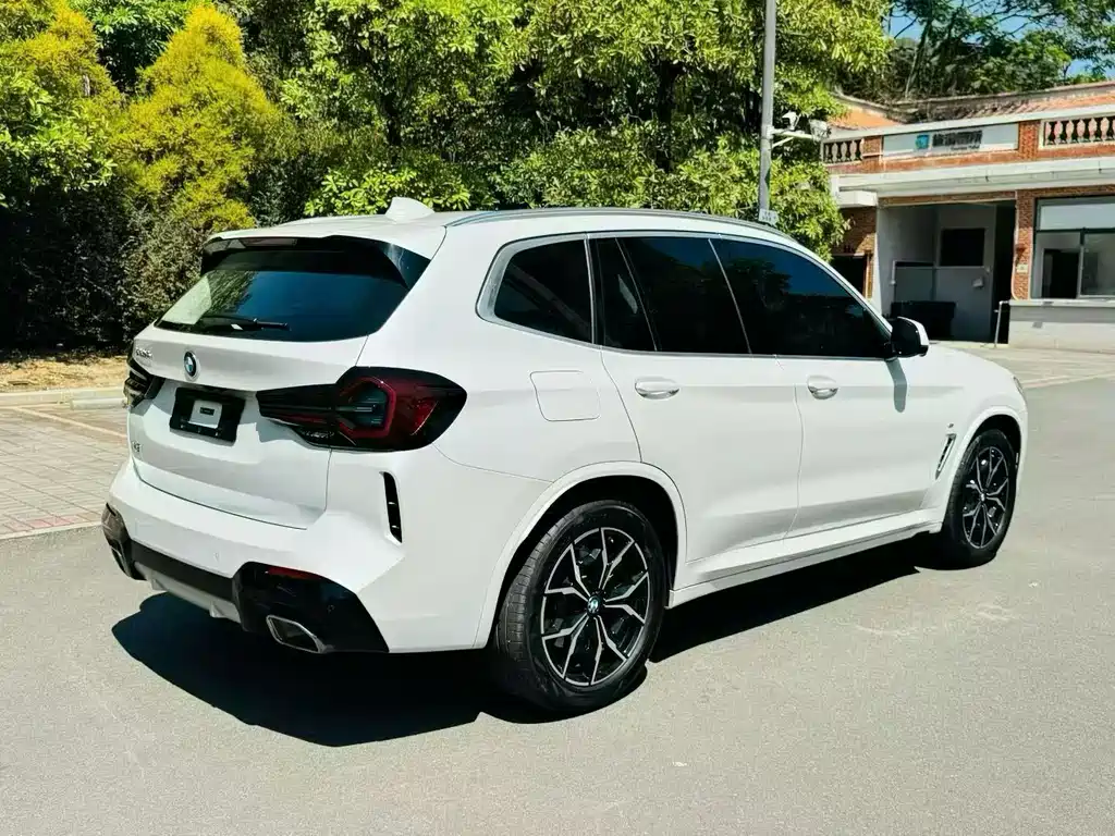 BMW X3 — фото 9