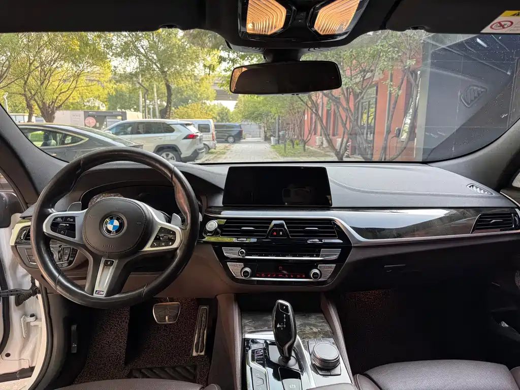 BMW 6 Series GT — фото 9