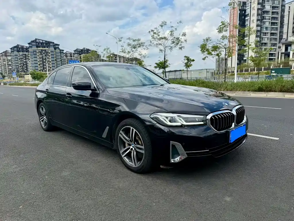 BMW 5 Series — фото 3