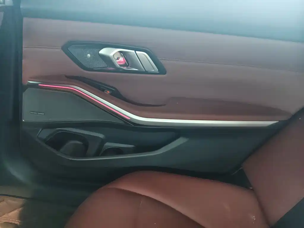 BMW 3 Series — фото 14