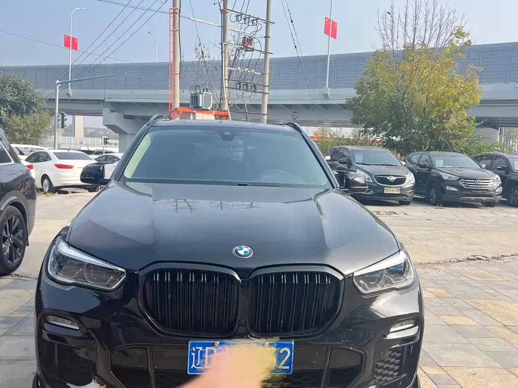 BMW X5 (Import) — фото 2