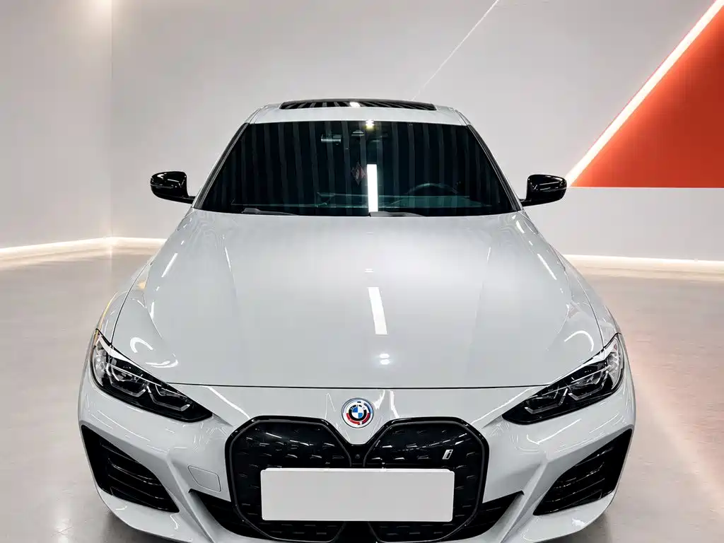 BMW i4 — фото 2