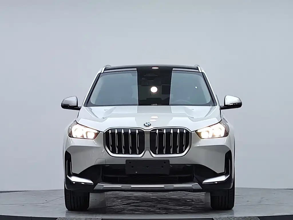 BMW X1 — фото 3