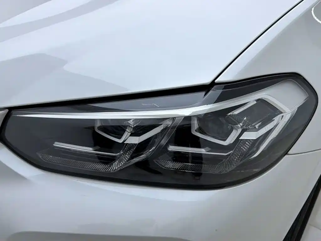 BMW X3 — фото 11