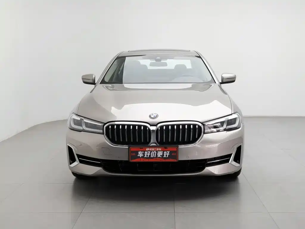 BMW 5 Series — фото 3