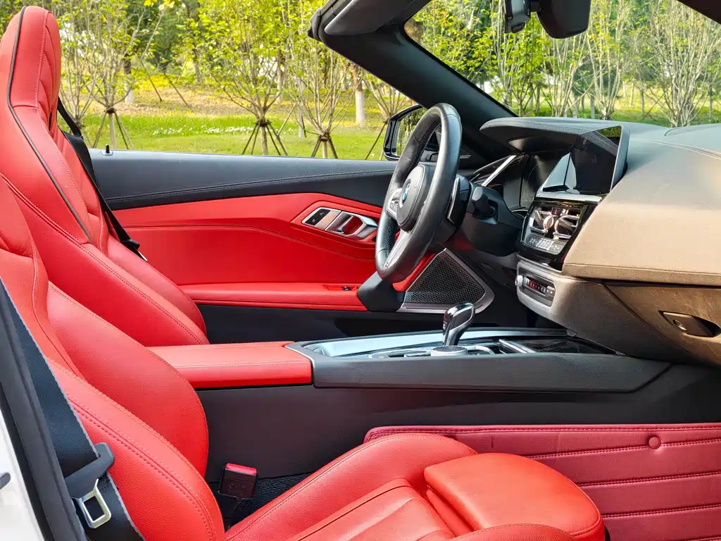BMW Z4 — фото 9