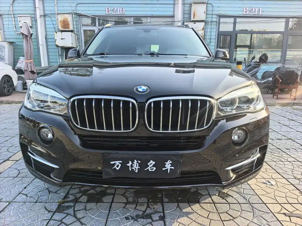 BMW X5 (Import) — фото 2