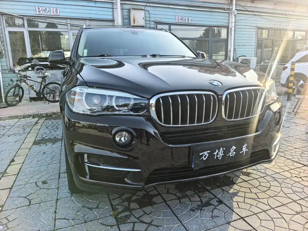 BMW X5 (Import) — фото 3