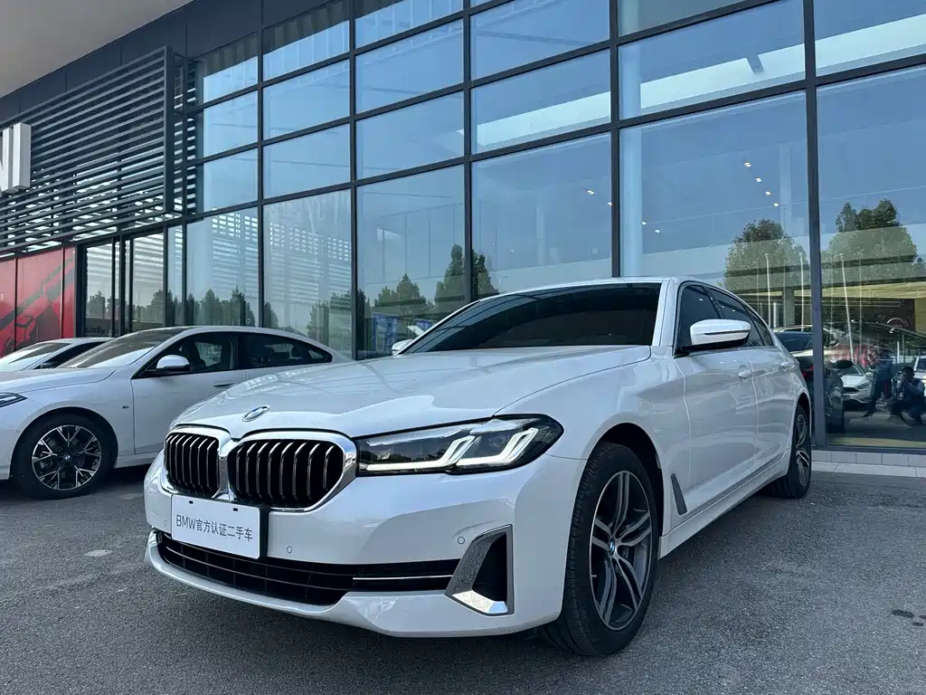 BMW 5 Series — фото 3