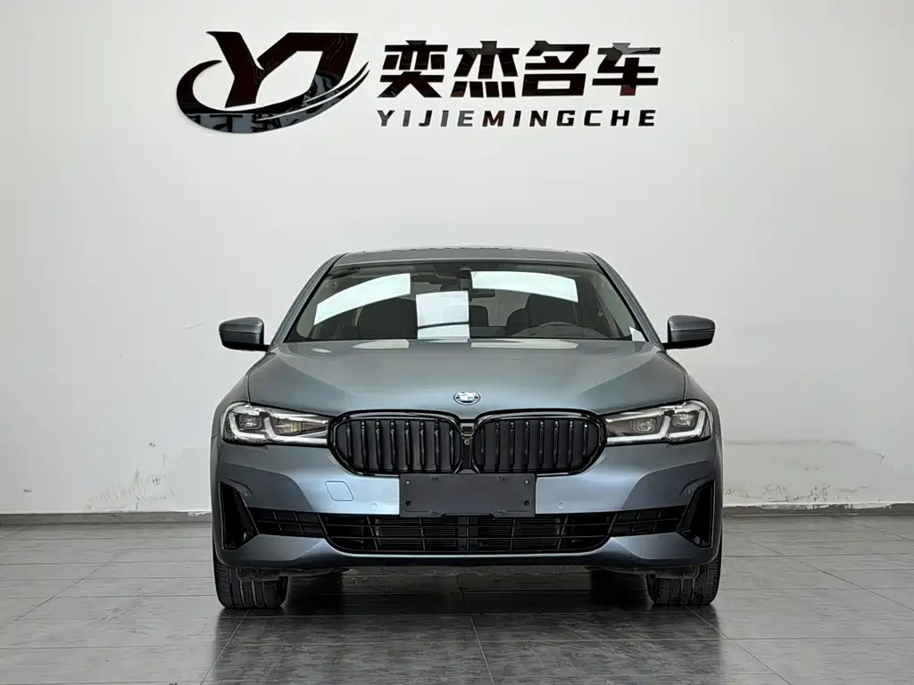 BMW 5 Series — фото 2