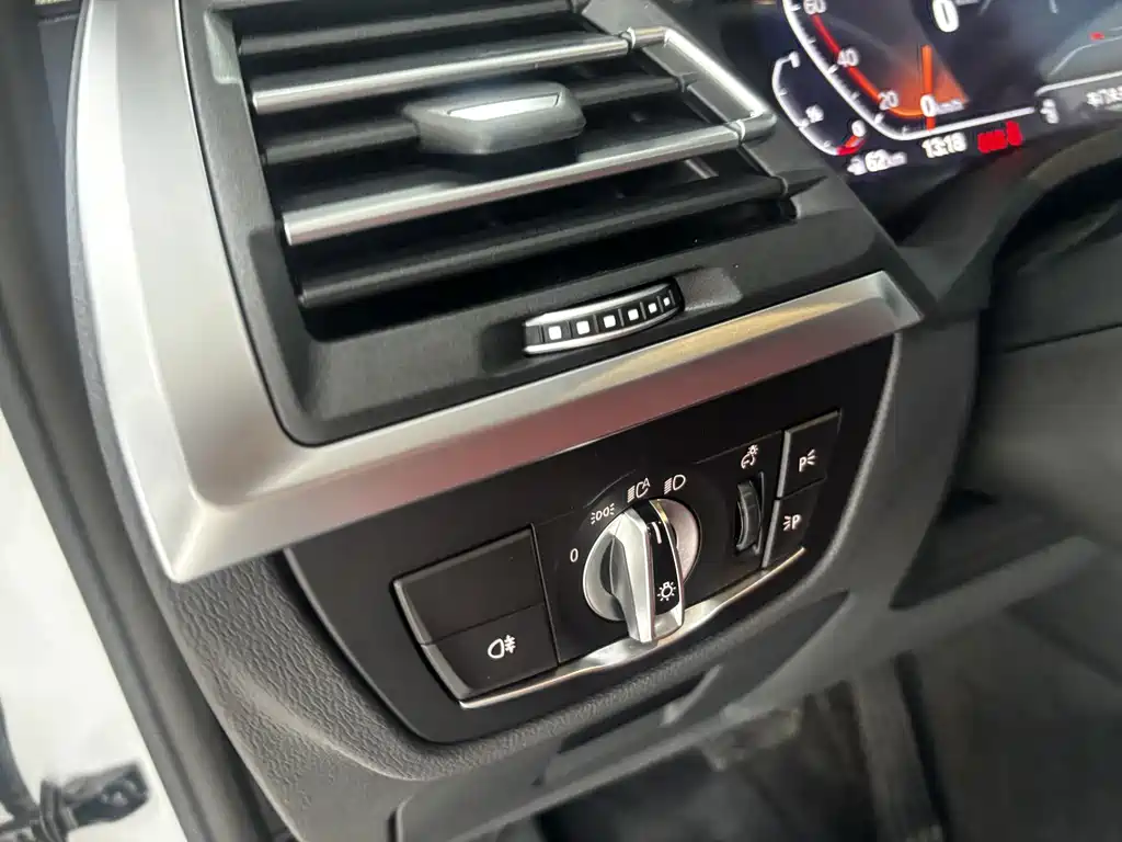 BMW X3 — фото 14