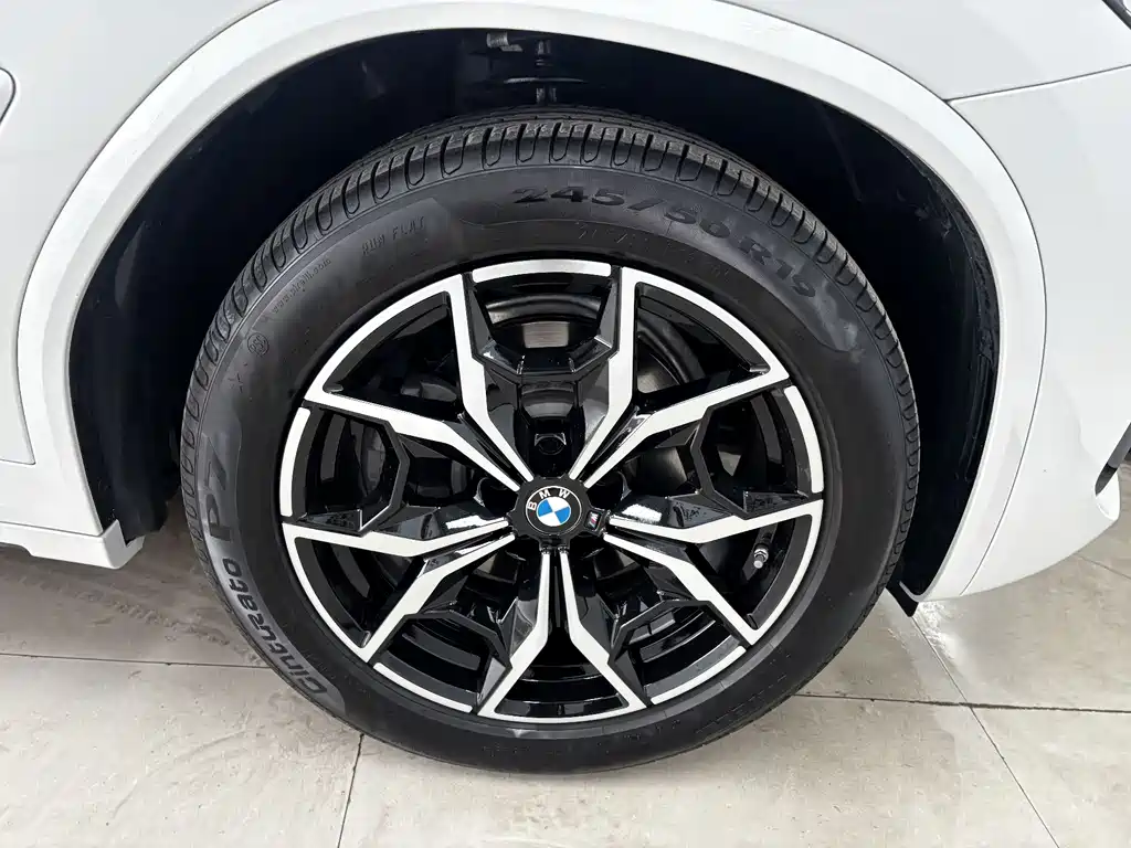 BMW X3 — фото 33