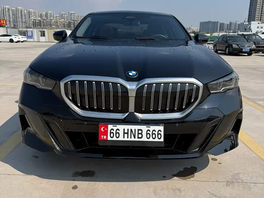 BMW 5 Series (Import) — фото 2