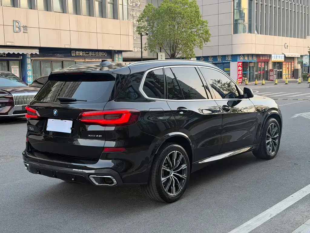 BMW X5 (Import) — фото 4