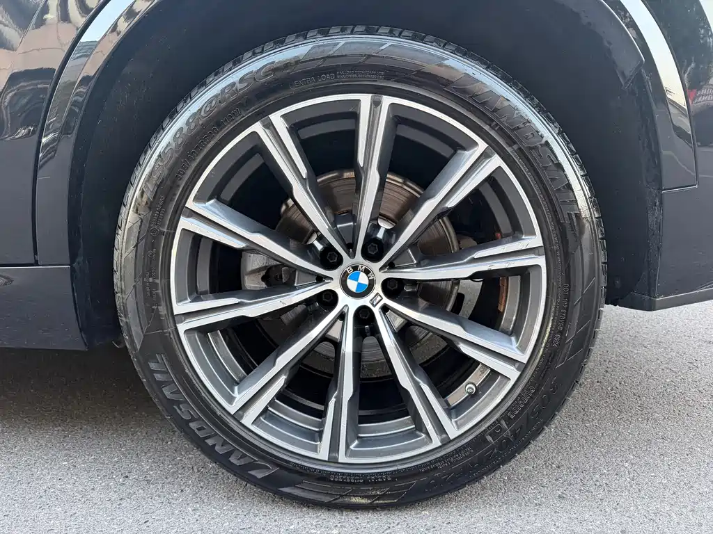 BMW X5 (Import) — фото 8