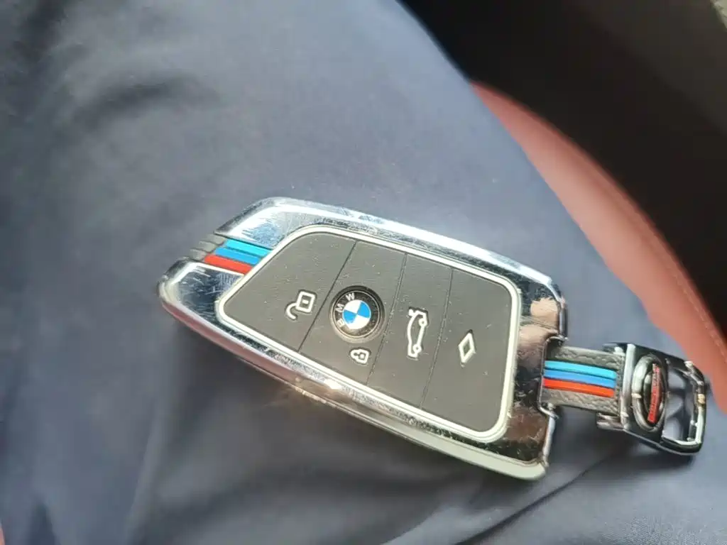 BMW 5 Series — фото 9