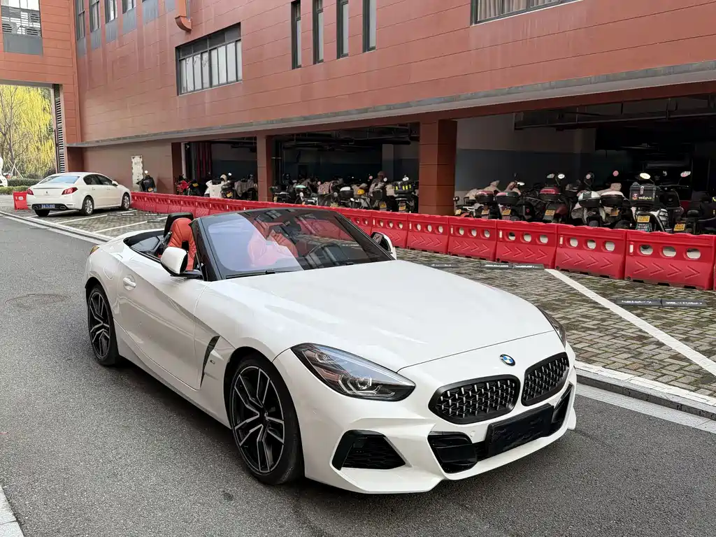 BMW Z4 — фото 18