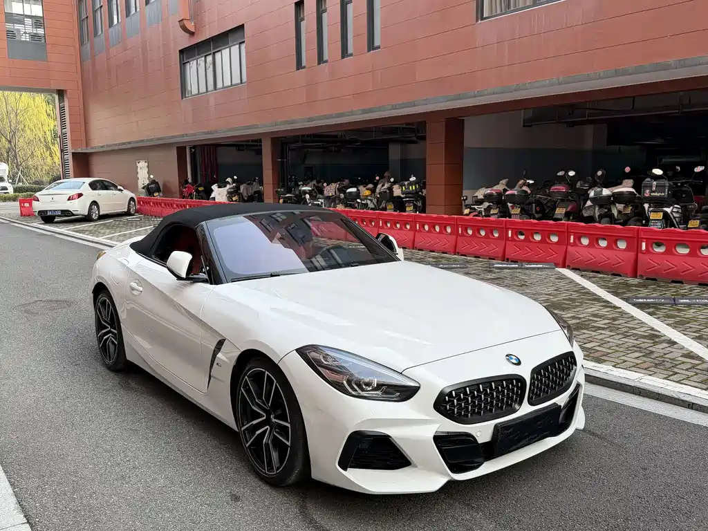 BMW Z4 — фото 3