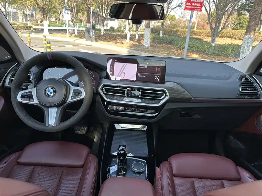BMW X3 — фото 9