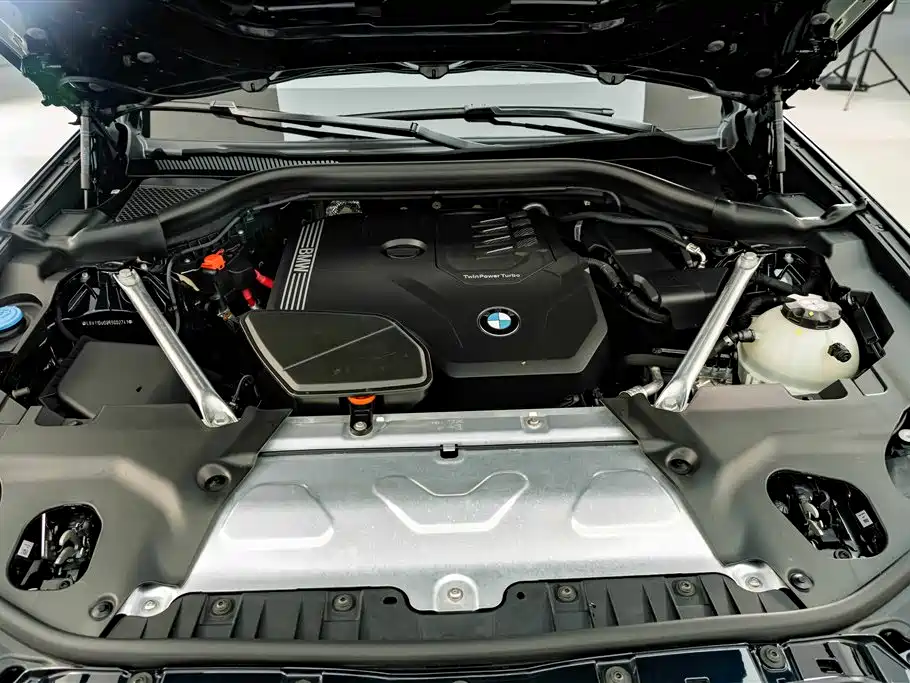 BMW X3 — фото 24