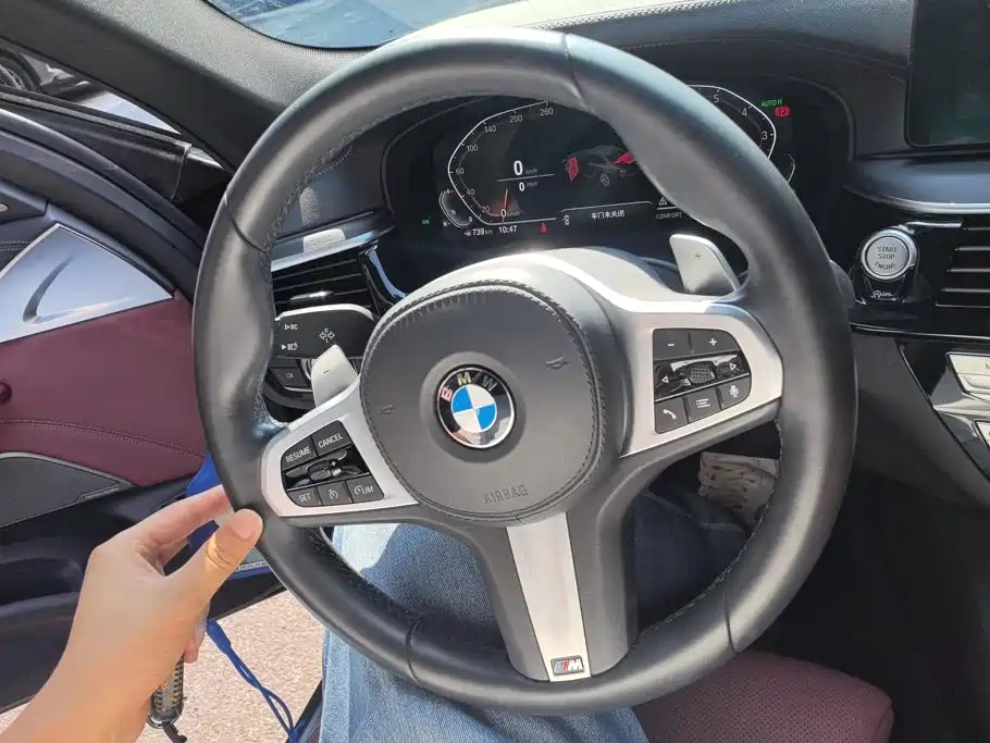 BMW 5 Series — фото 15