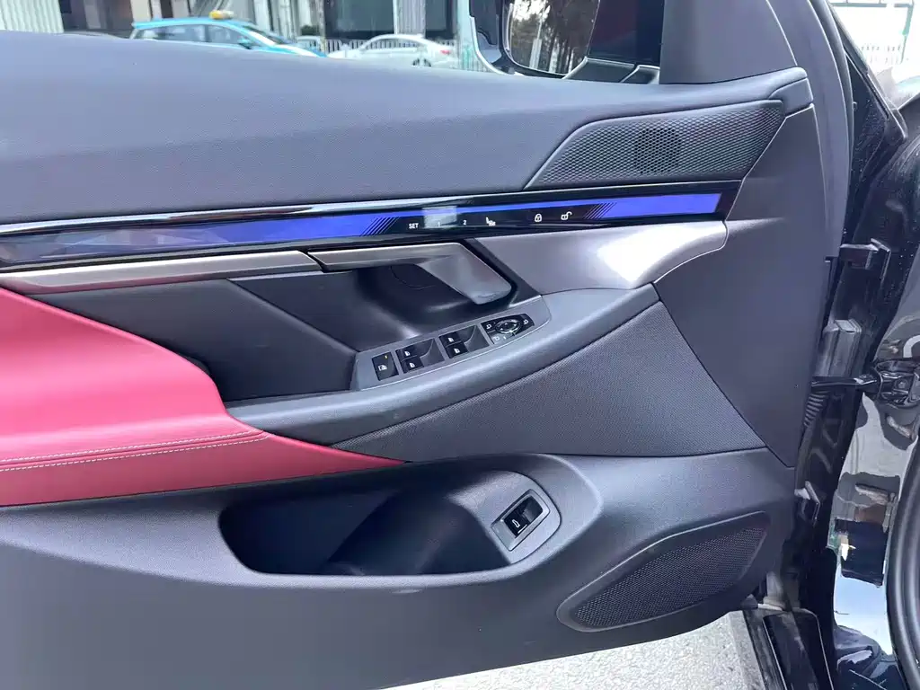 BMW i5 — фото 10