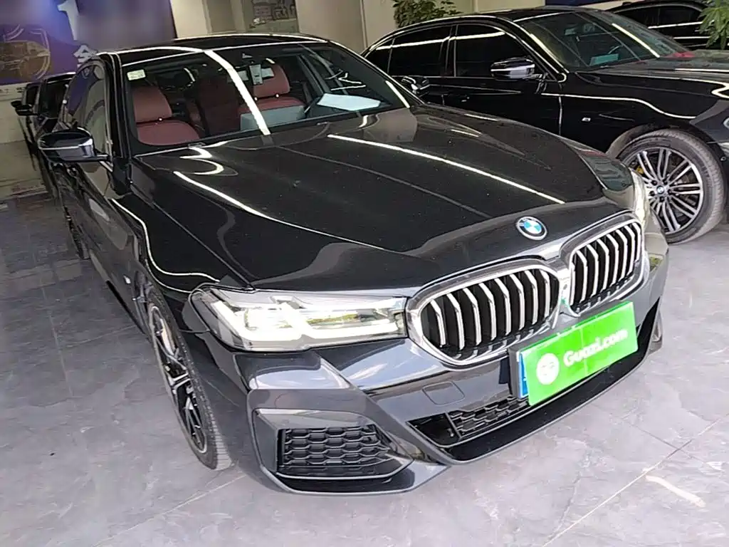 BMW 5 Series — фото 4