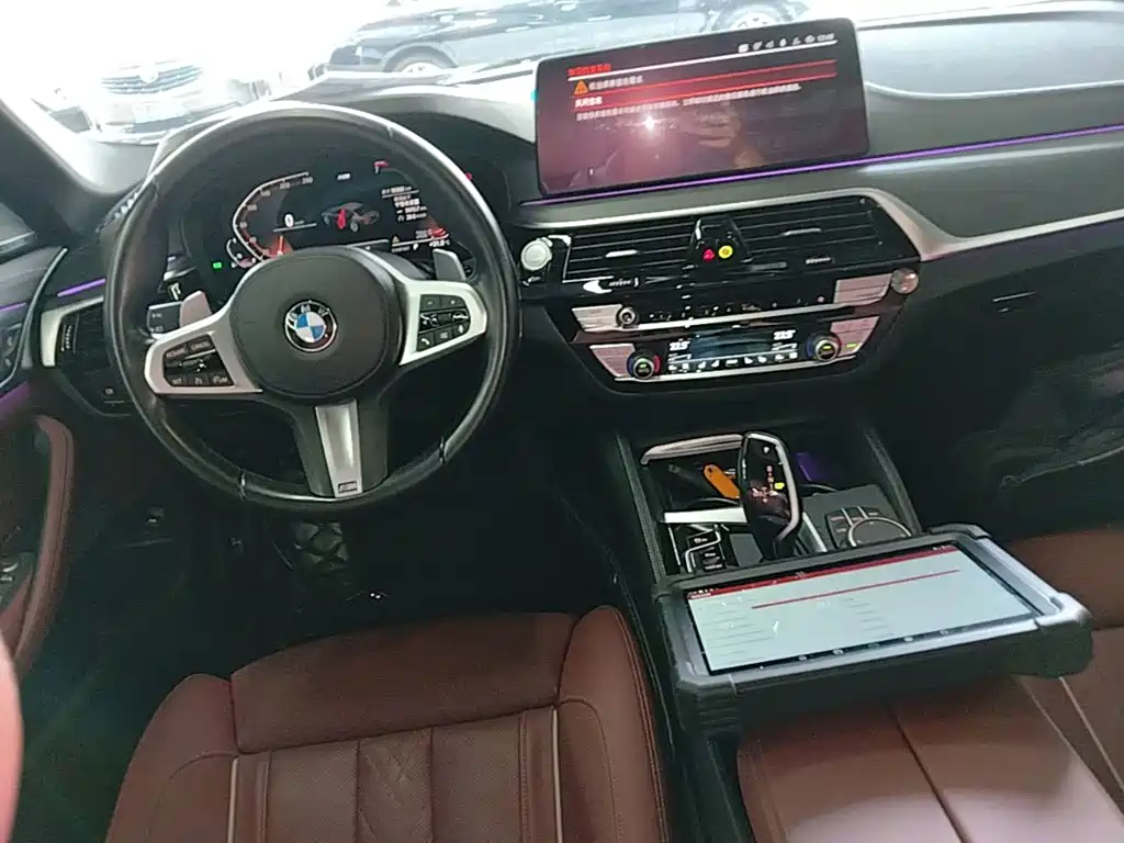 BMW 5 Series — фото 10