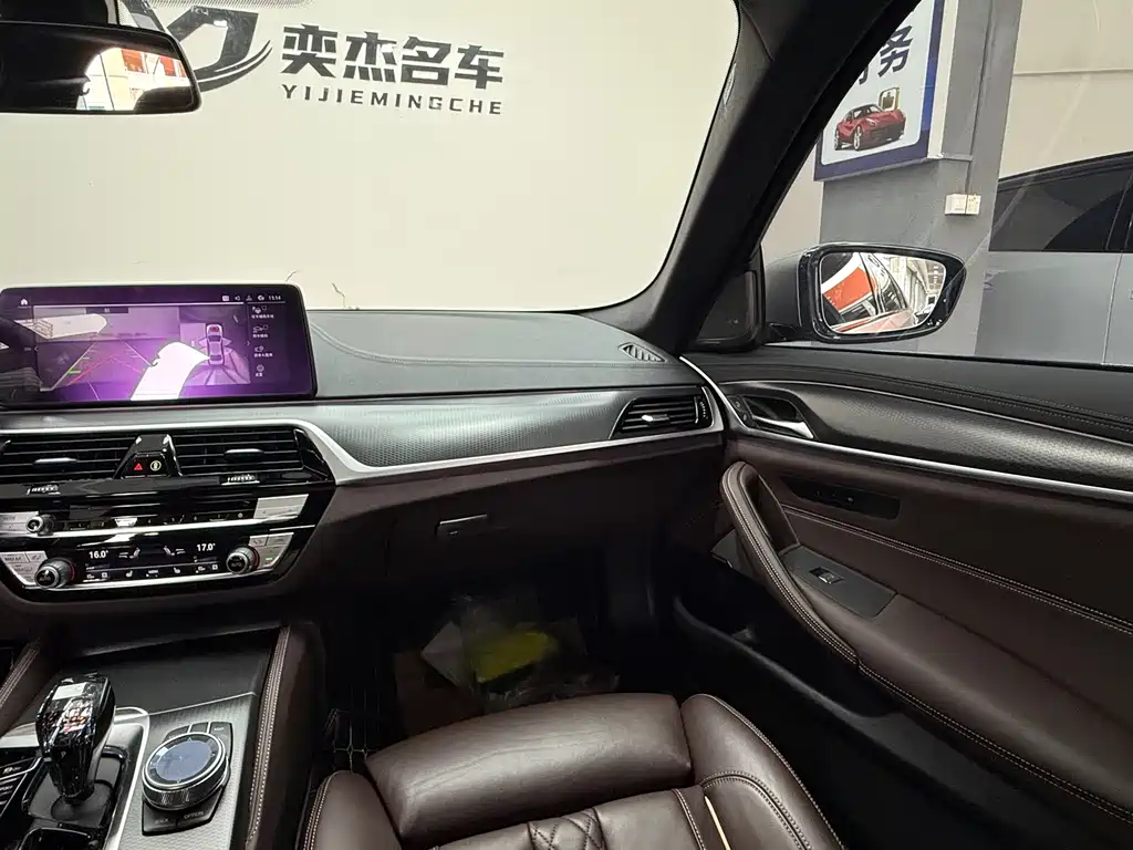 BMW 5 Series (Import) — фото 10