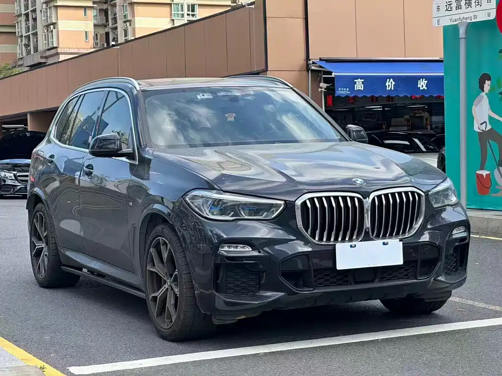 BMW X5 (Import) — фото 3