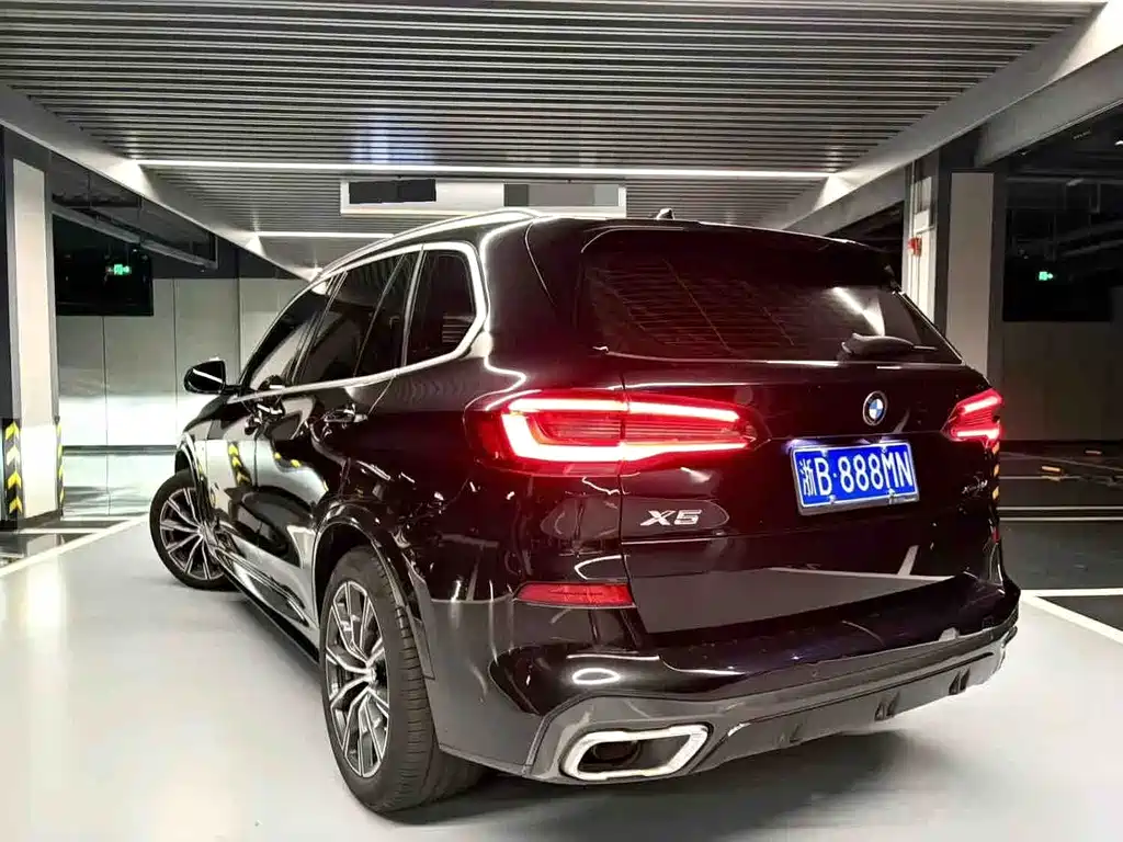 BMW X5 (Import) — фото 3