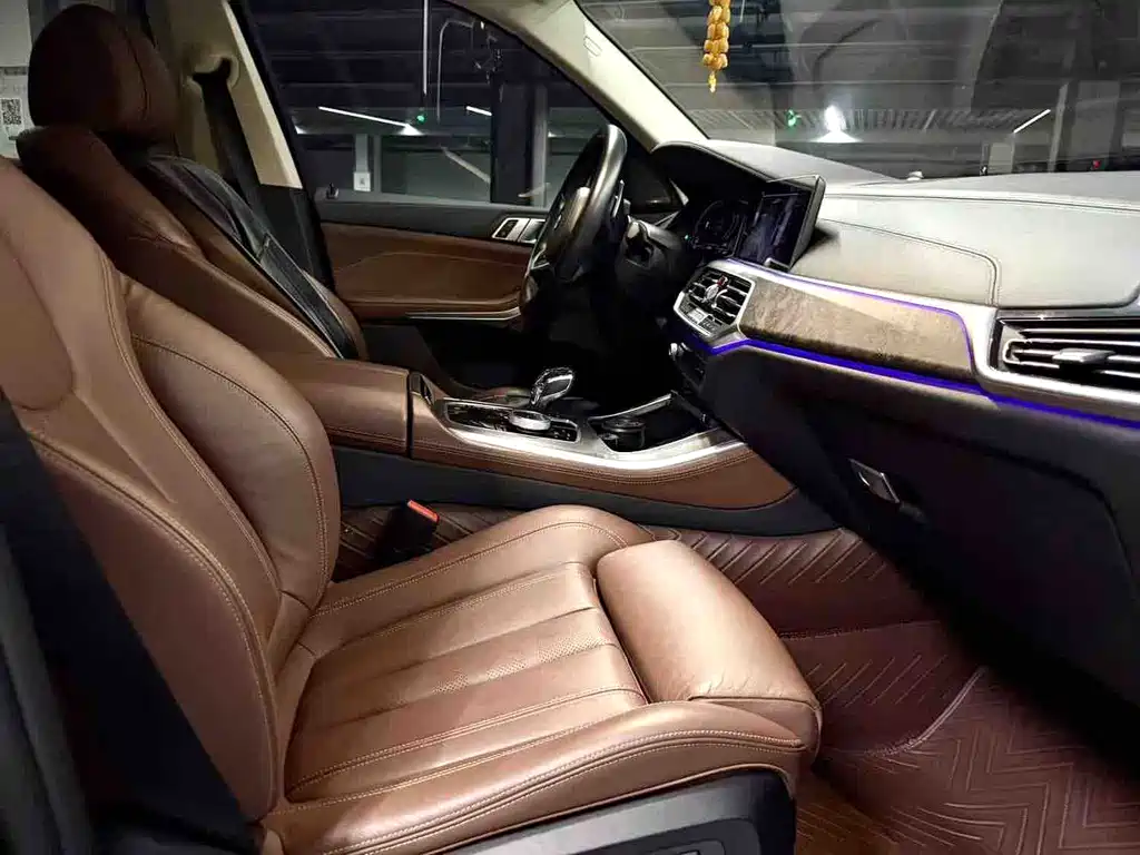 BMW X5 (Import) — фото 8