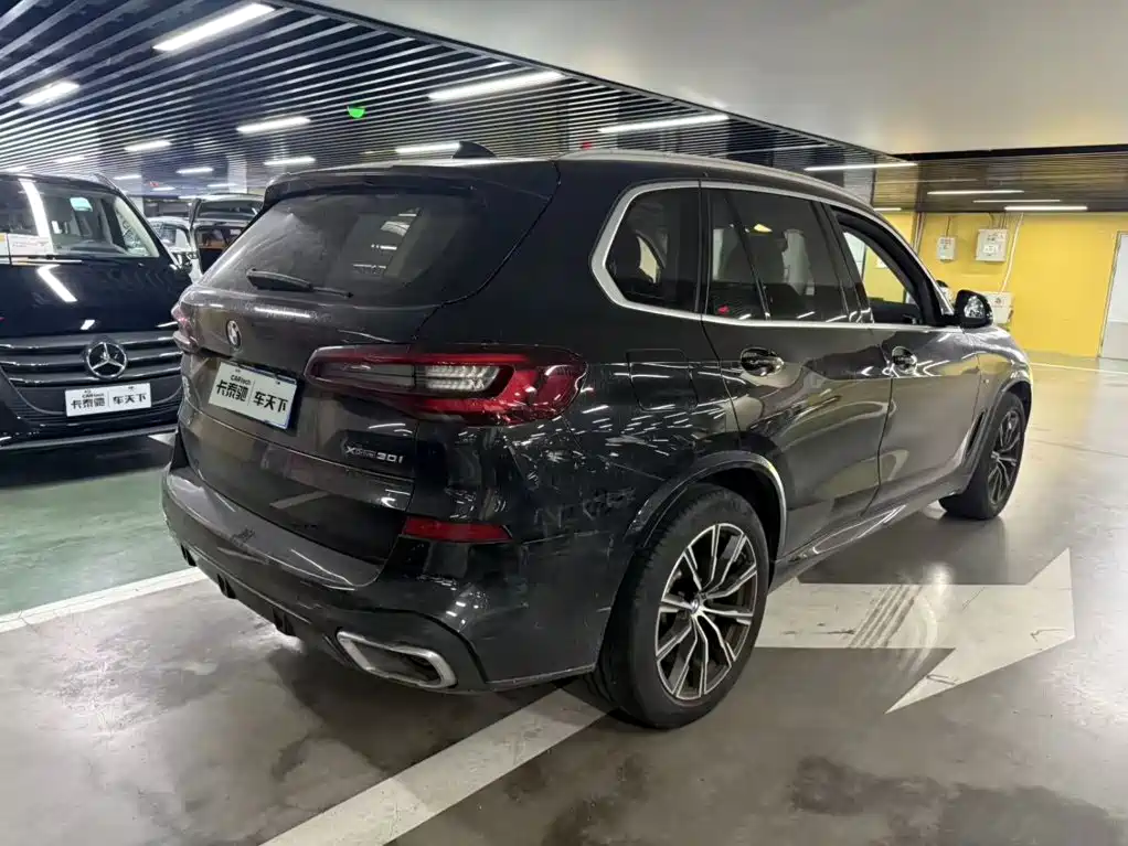 BMW X5 (Import) — фото 4