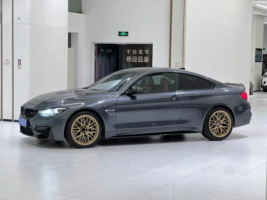 BMW M4 — фото 2