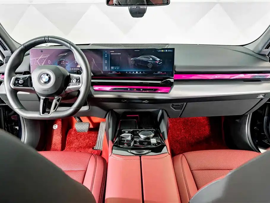 BMW 5 Series — фото 14