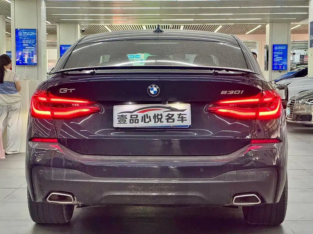 BMW 6 Series GT — фото 10