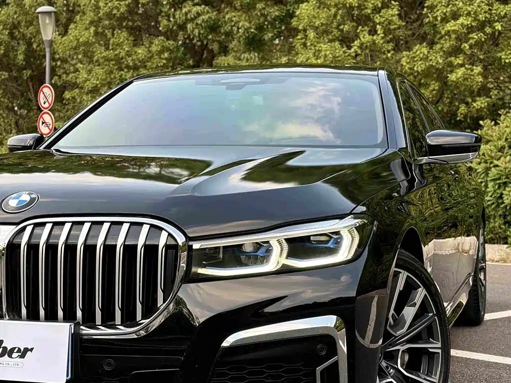 BMW 7 Series — фото 3