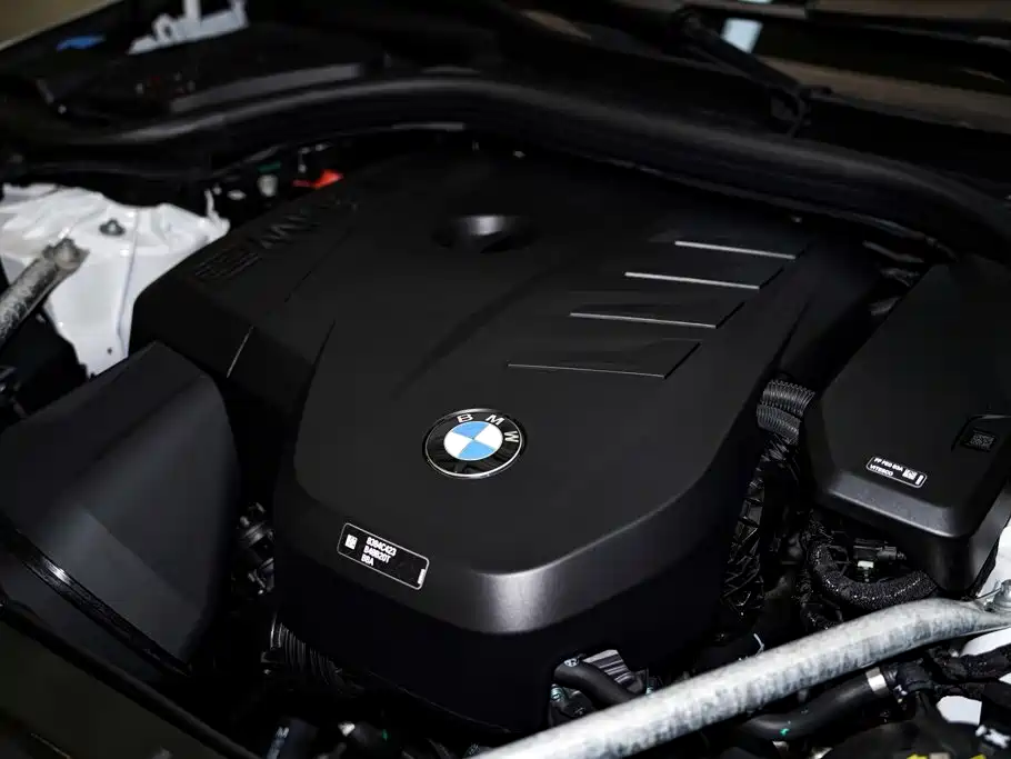 BMW 5 Series — фото 13