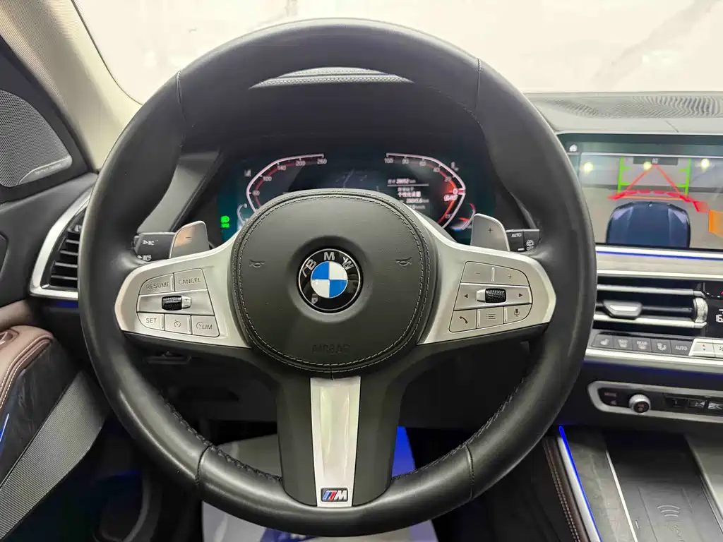 BMW X5 — фото 14