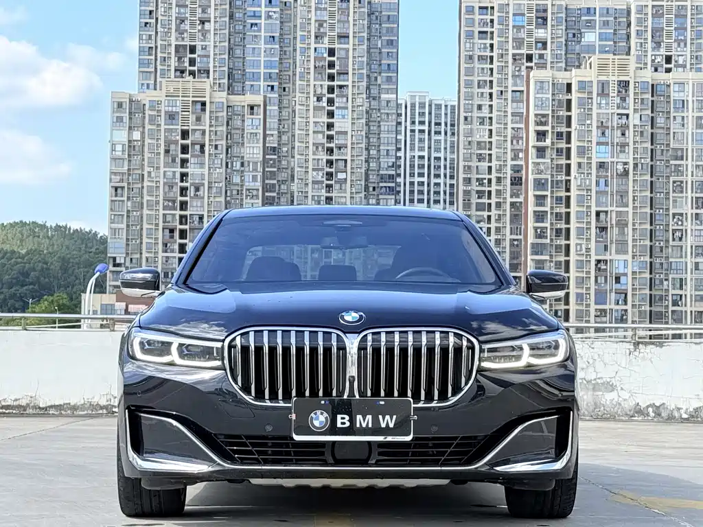 BMW 7 Series — фото 3