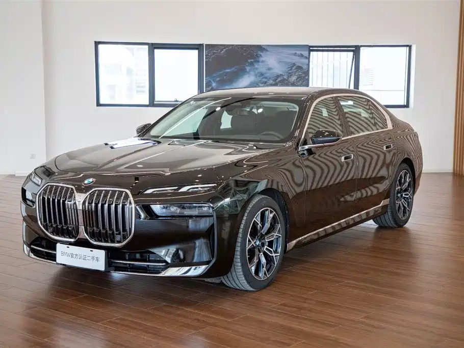 BMW 7 Series — фото 2