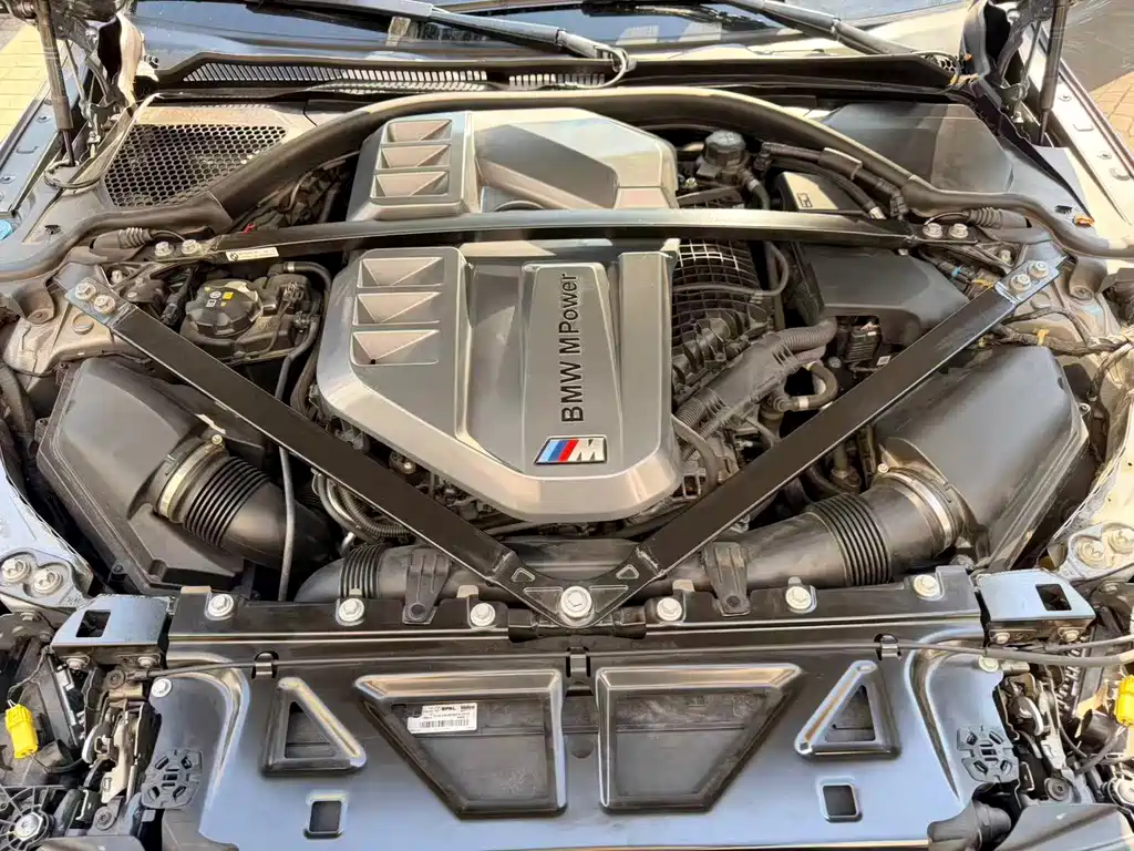 BMW M4 — фото 10