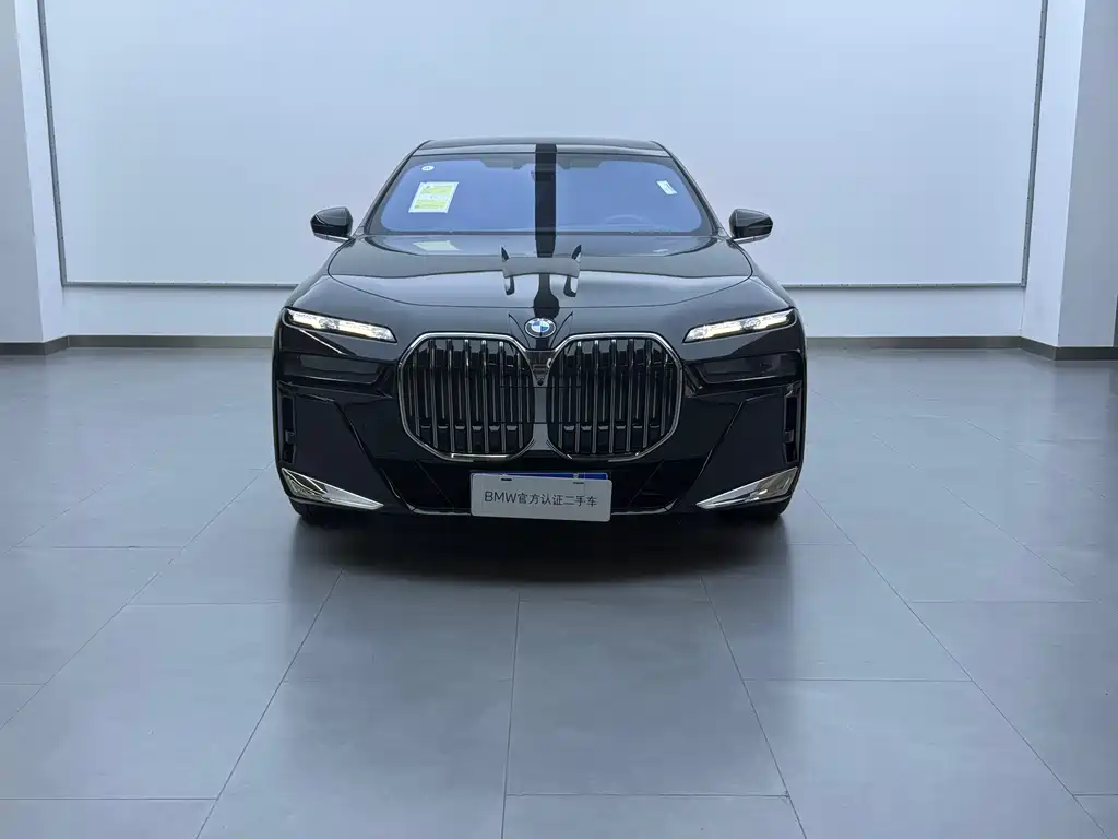 BMW 7 Series — фото 5