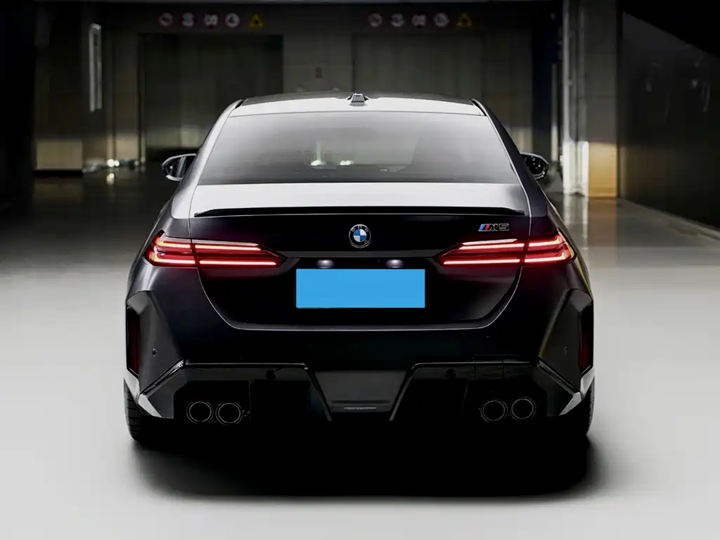 BMW M5 New Energy — фото 5