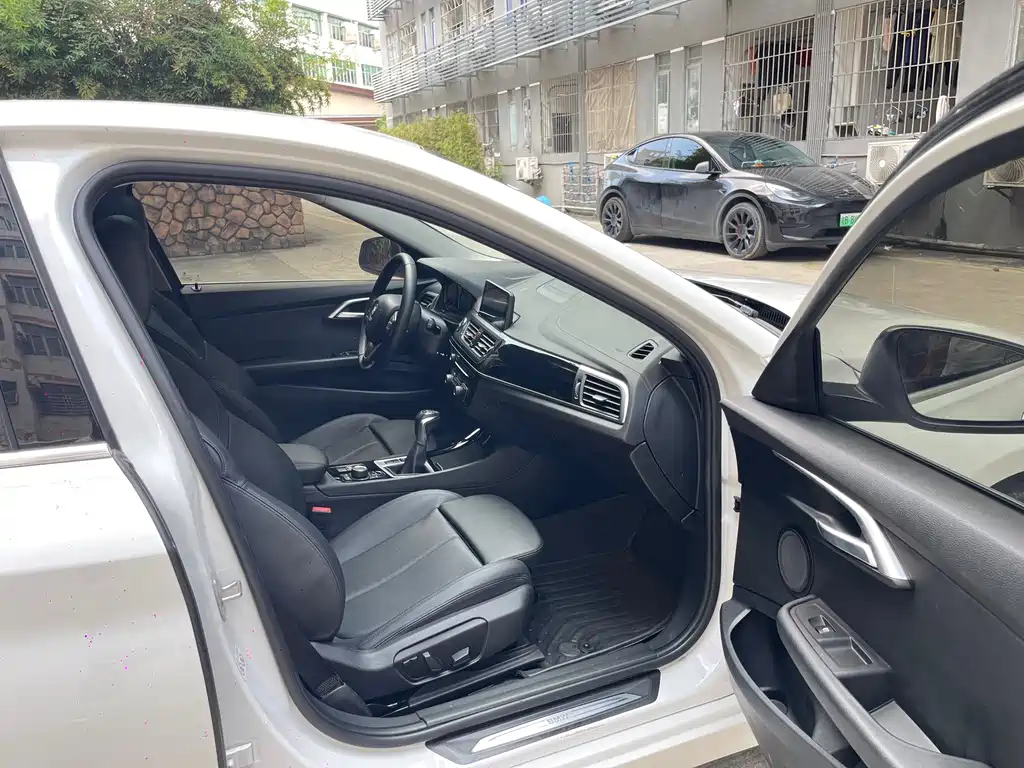 BMW 1 Series — фото 17
