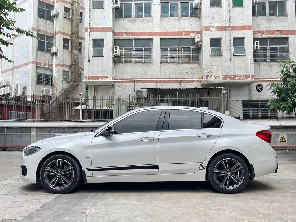BMW 1 Series — фото 10